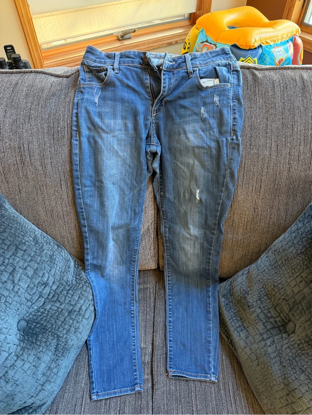 Old Navy Rockstar Women’s Skinny Jeans Size 6 Regular Distressed Blue